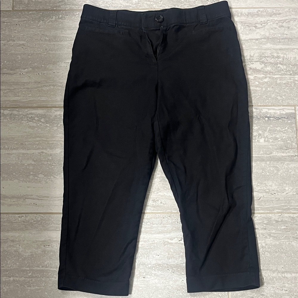 Counterparts Women's Black Capris